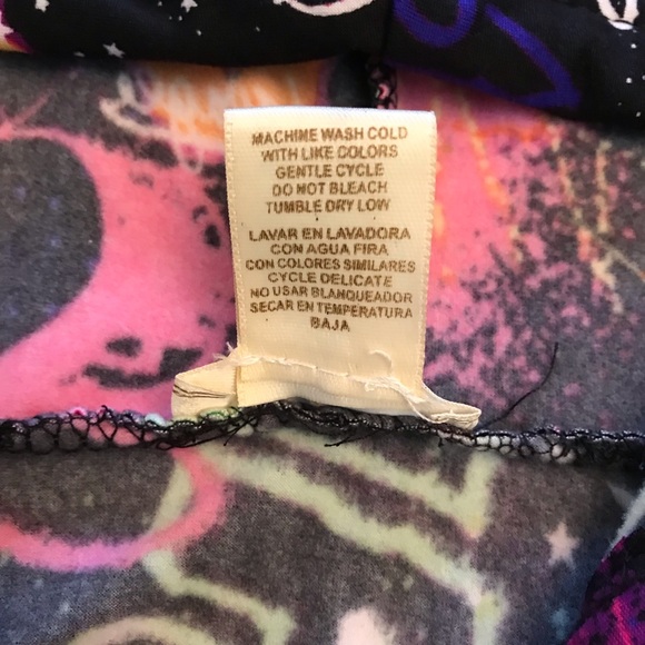 NYC Urban Graffiti Hoodie Jacket Women Size Small Black Multi Color Rap Soul Hip - Picture 10 of 10